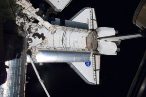 Endeavour dockad vid ISS.